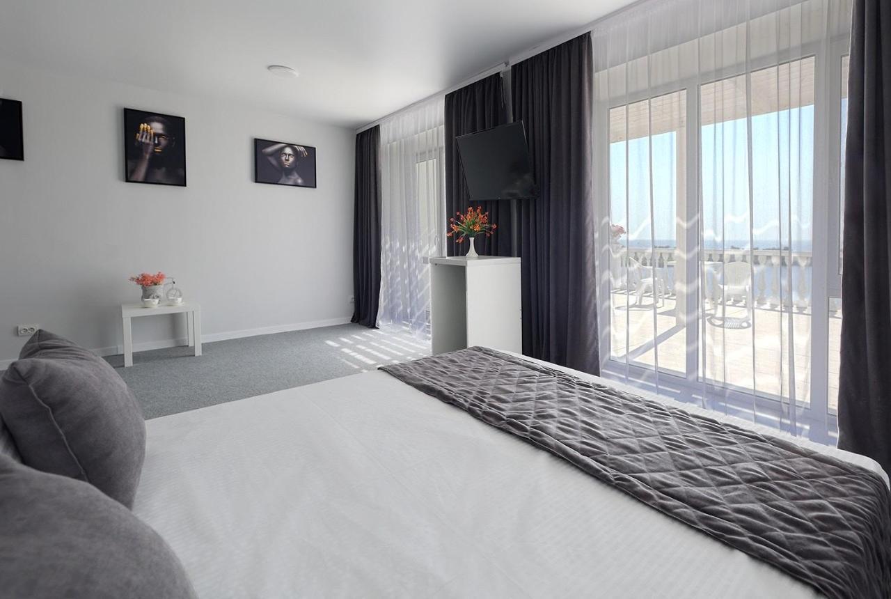 Hotel Panorama Briz à Karolino-Buhaz Extérieur photo
